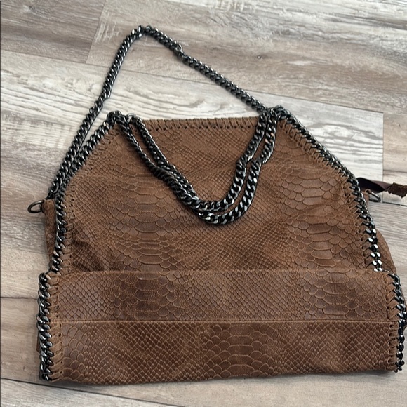 Lavorazione Brown Textured Shoulder Bag with Chain Straps - Picture 2 of 7